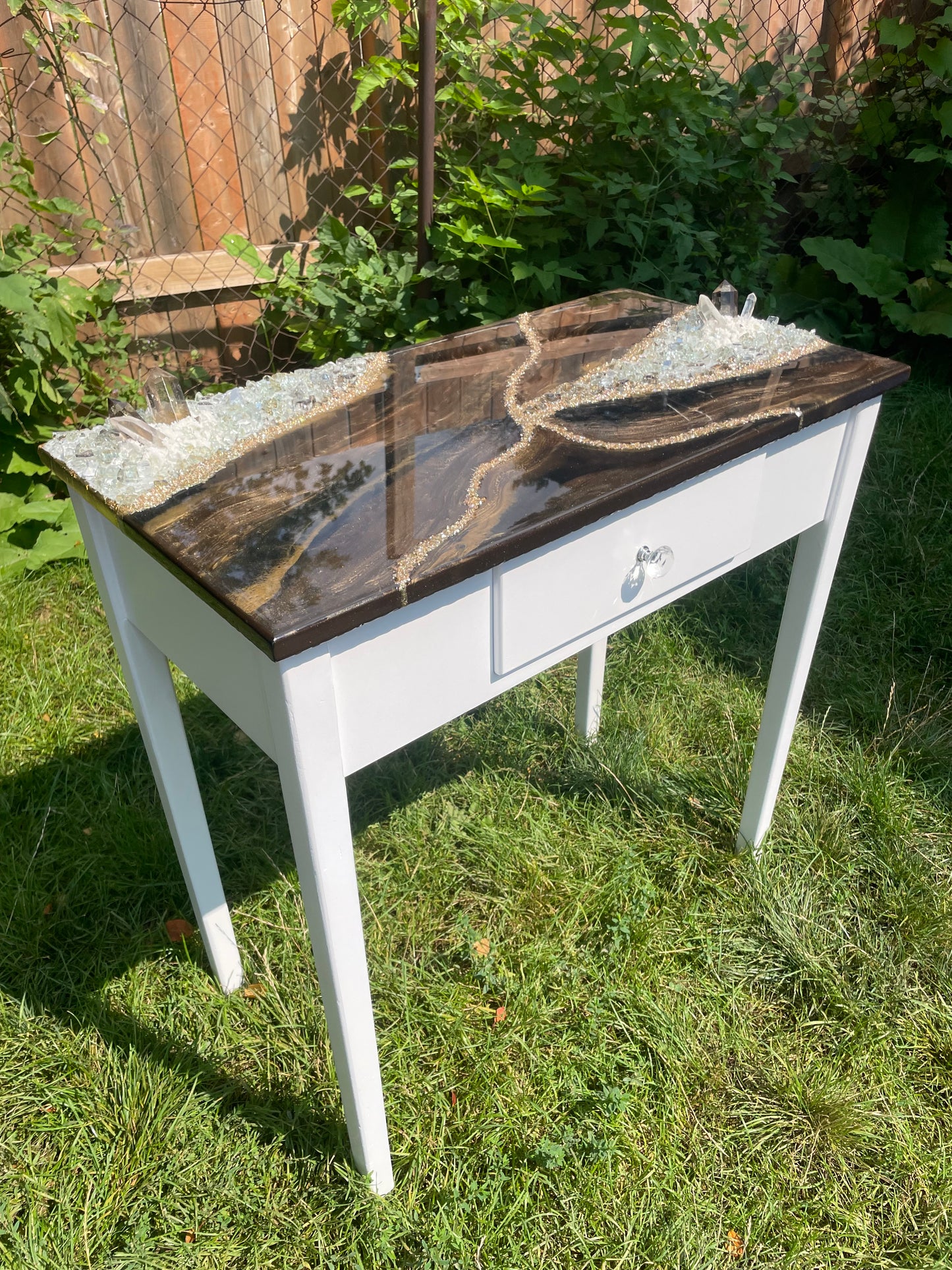 Table with smoky quartz and clear quartz